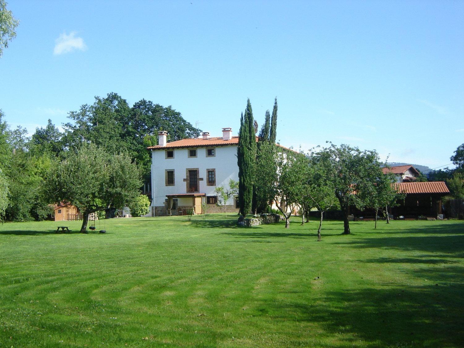 Отель Casona De Сан-Панталеон-де-Арас Экстерьер фото